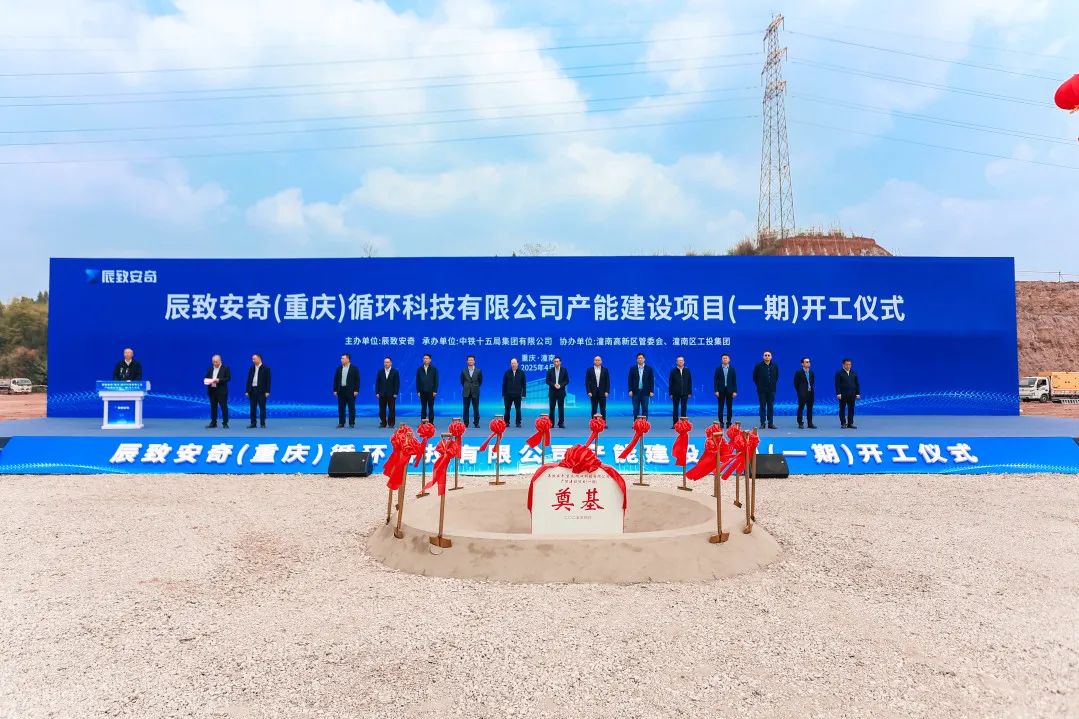 1754875623371035985.jpg 4.jpg